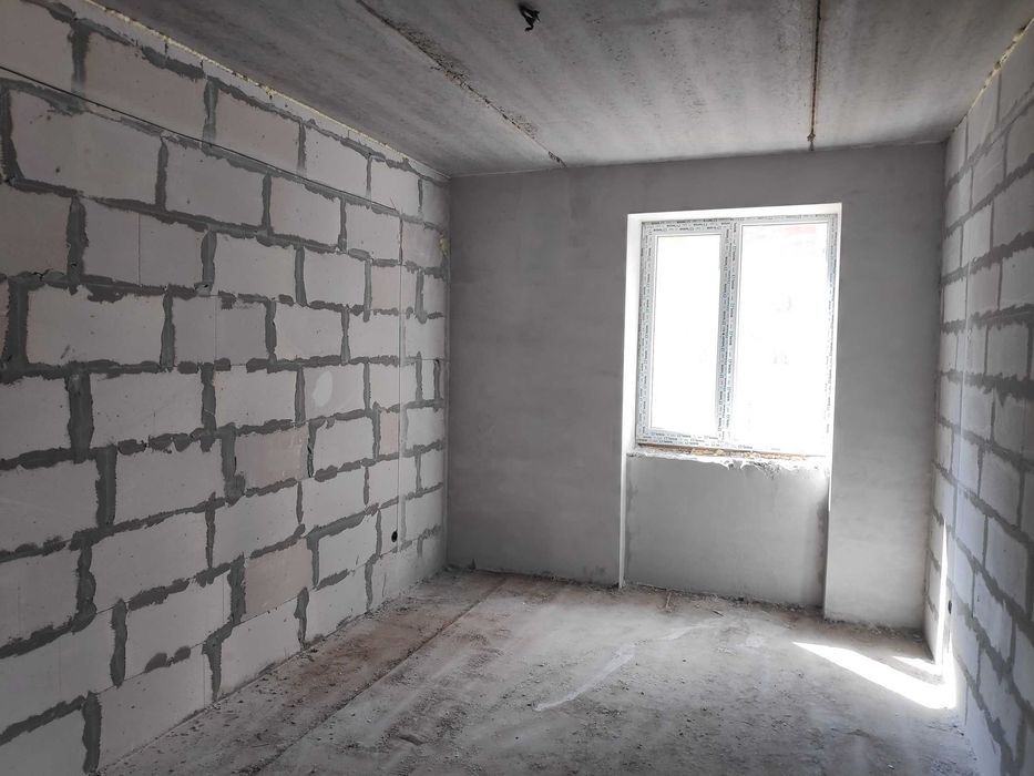 ID: 21807 ОЗЕРНА 2к квартира Барви