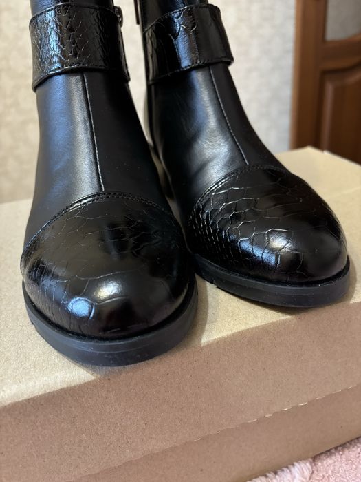 Черевики жіночі з натуральної шкіри