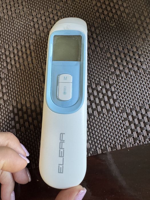 Бесконтактный термометр градусник