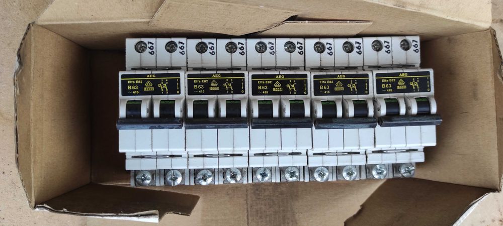 Wyłącznik nad prądowy AEG 2p B63A