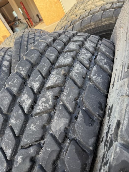 Шини Michelin 445/95R25 (16.00r25) для автокрана
