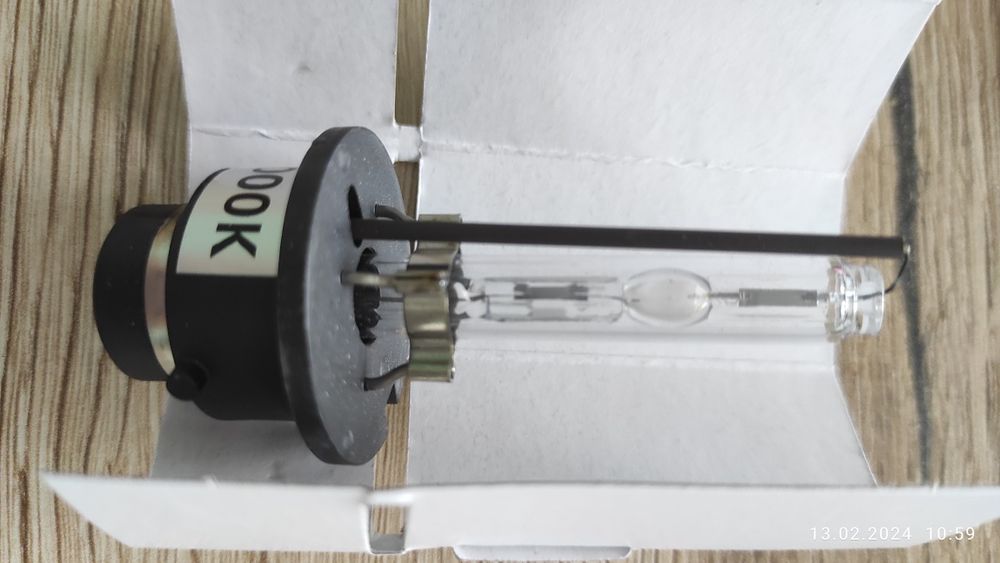 Żarówka D2S P32d-2