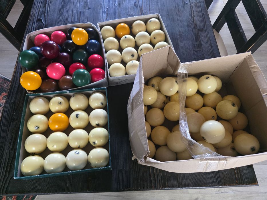 Продам більярдні шари Араміт 68мм б.у.!