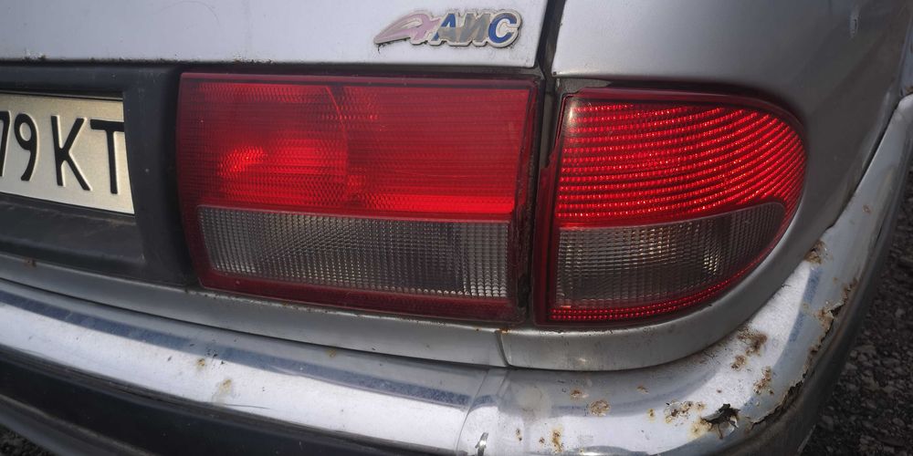 Продам ришітку радіатора ГАЗ 31105, стопи ГАЗ 31105