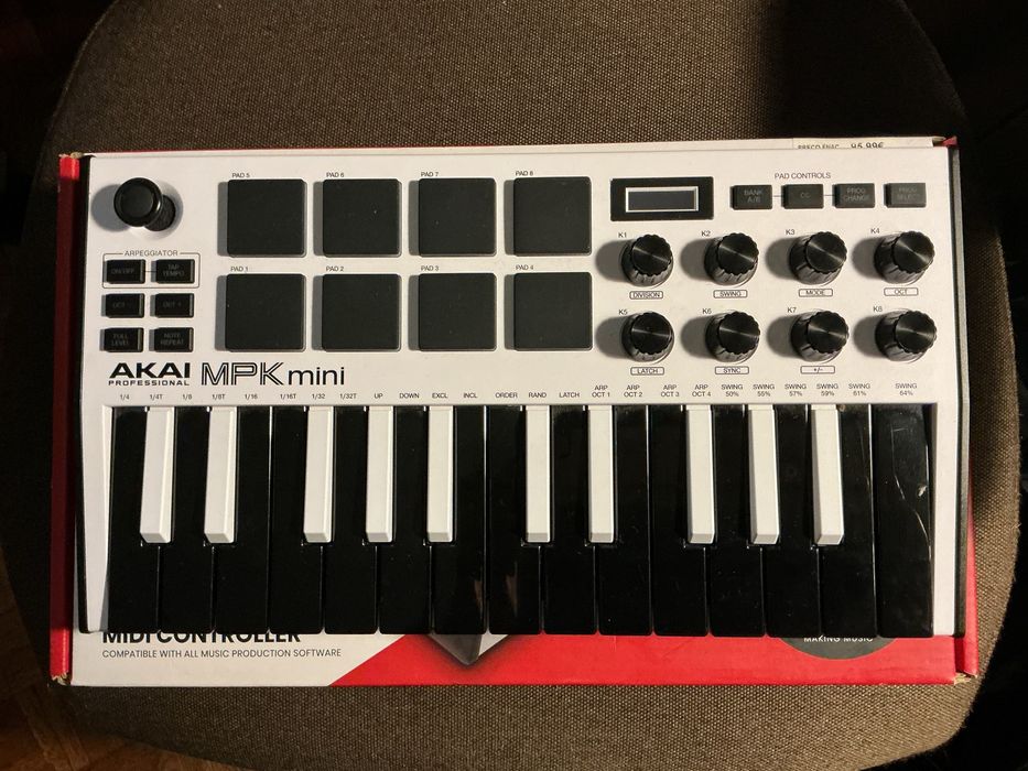 Akai MPK mini mk3