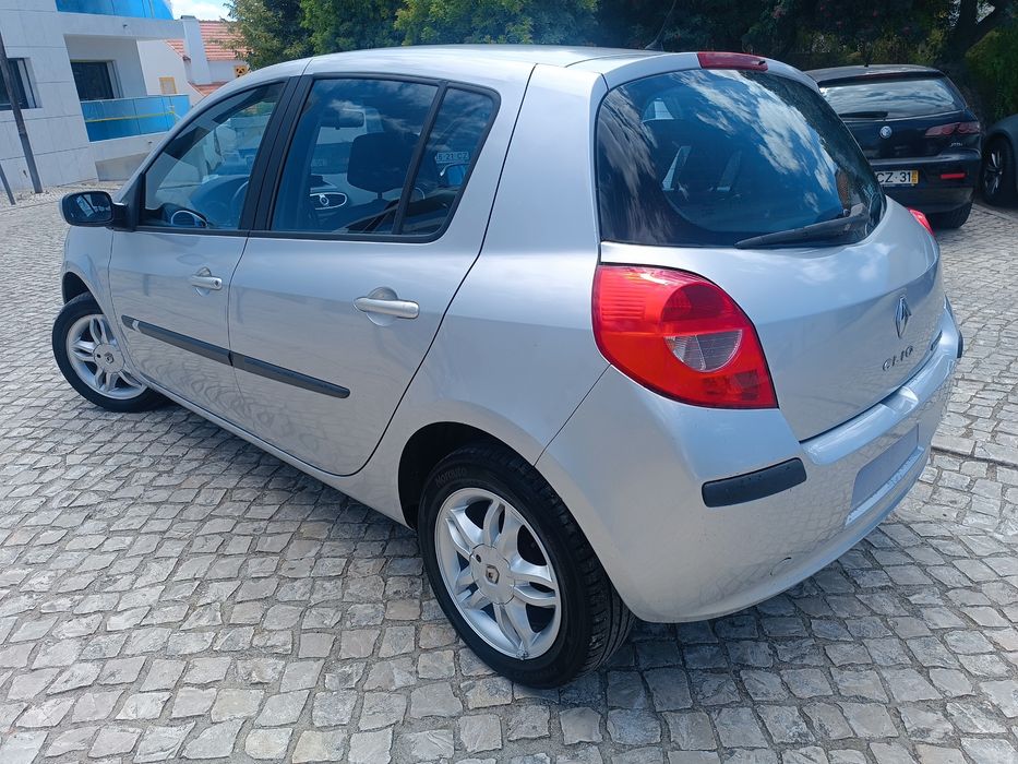 Renault clio 1.2 (130milkm)