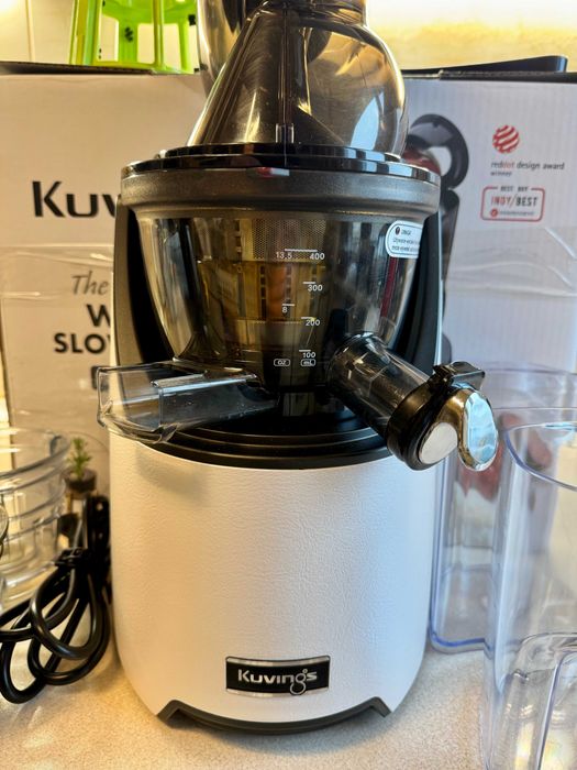 Wyciskarka wolnoobrotowa KUVINGS Evo 820 Plus Biały jak nowa