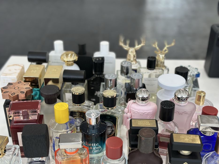 Оригінальні залишки парфумів у флаконах