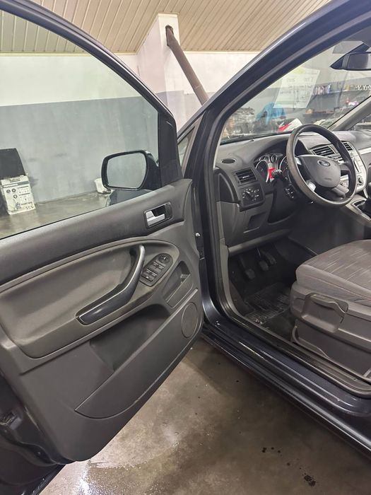 Форд  C-MAX 1.6 бензин 2010 рік