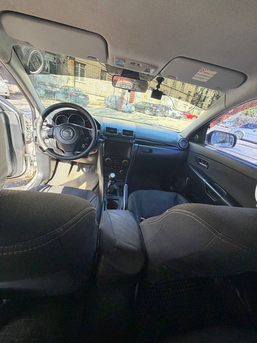Продам  Mazda 3 газ/ бенз