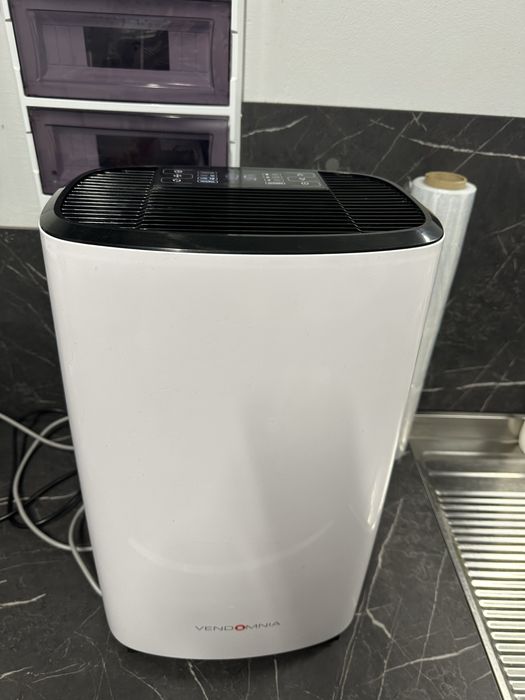 Осушувач повітря компресорний 20 літрів з Європи