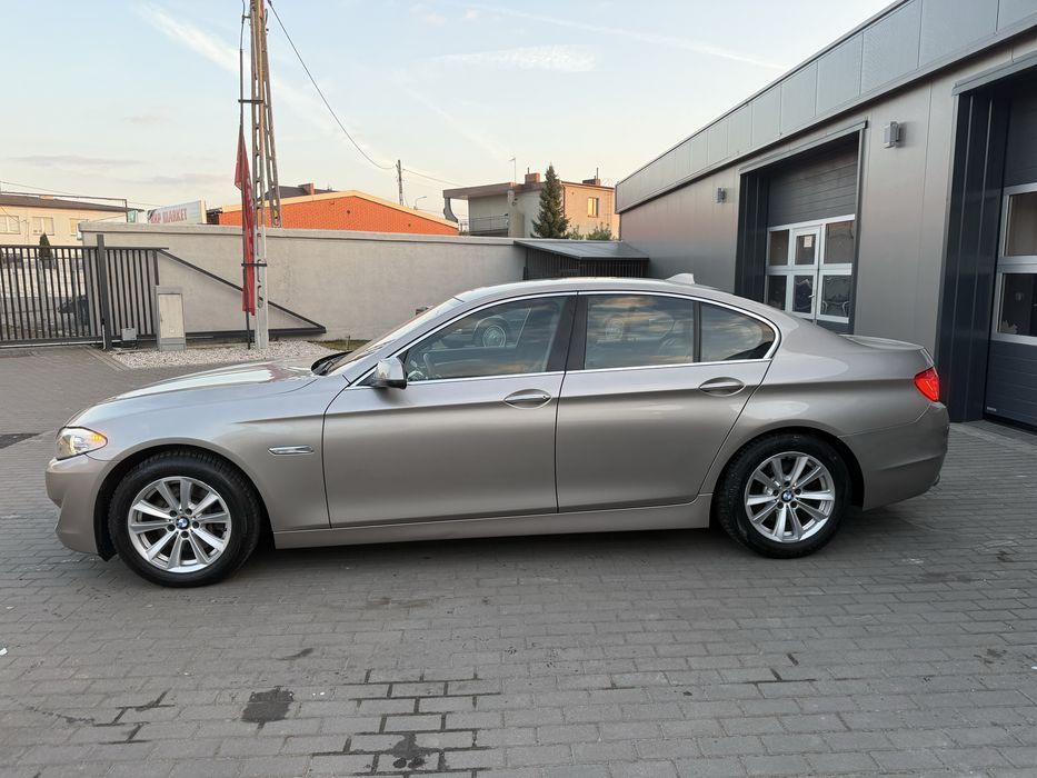 Bmw 530d 3.0 D  204 KM 2011