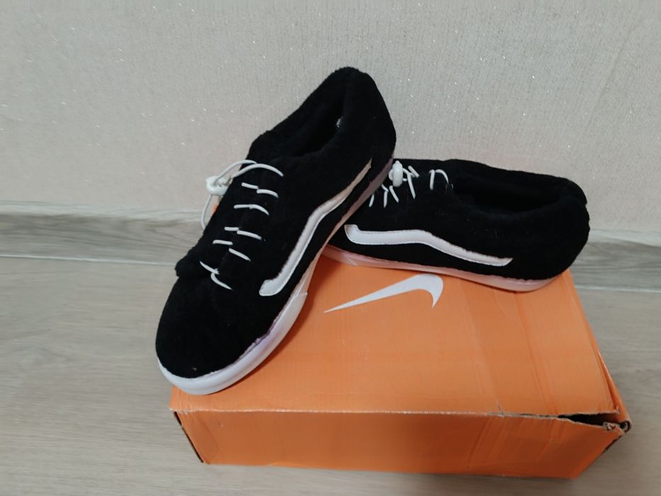 Кроссівки ванс vans