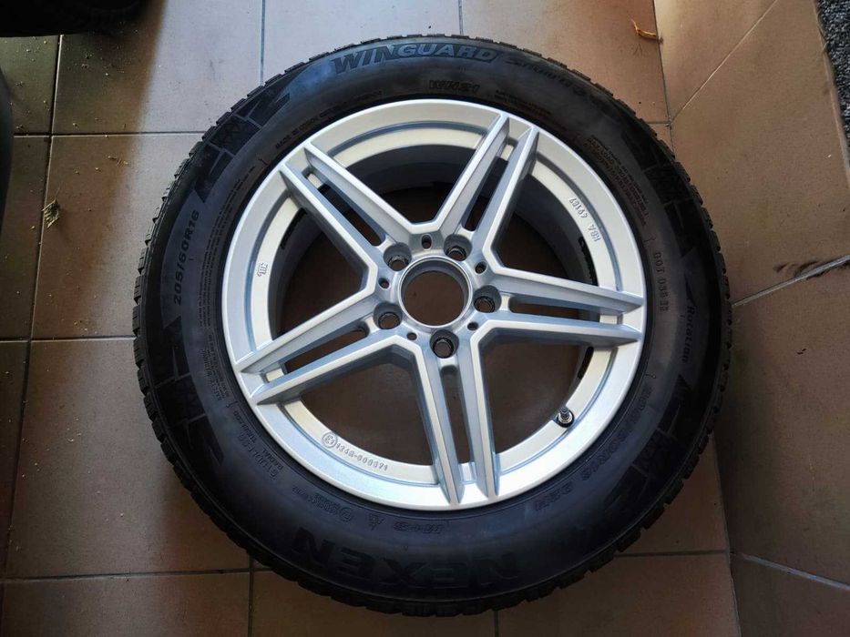 Komplet felgi z oponami Rial M10 Mercedes W177 KBA 49187 16 cali 205/60 r16 Nexen zimowe