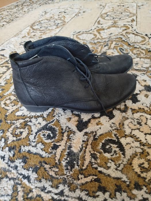 Жіночі шкіряні черевички 42 розмір