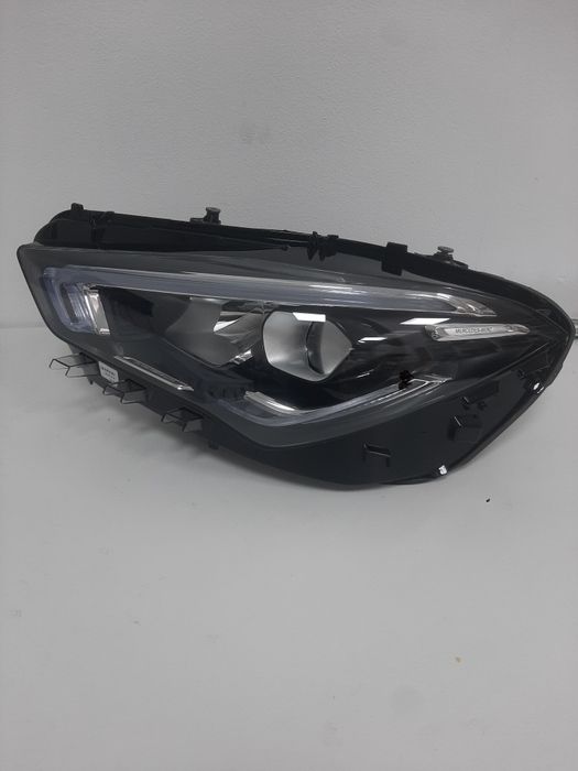 Farol/Ótica Mercedes CLA W118