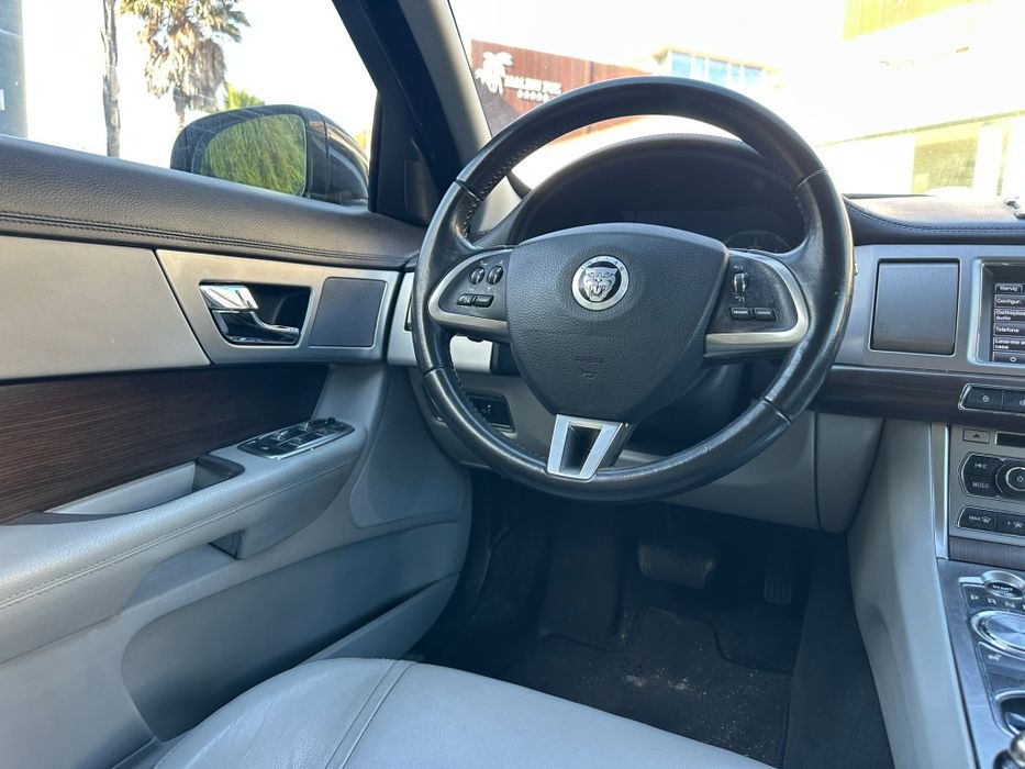 Jaguar XF 2.2D Full Extras