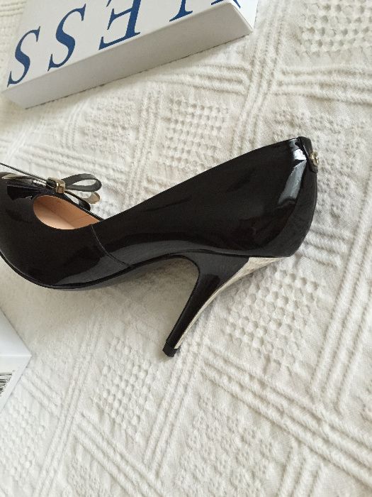 Guess,Nowe Rozm. 40