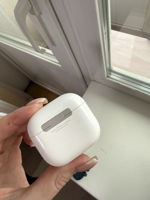 AirPods 4  Оригінал