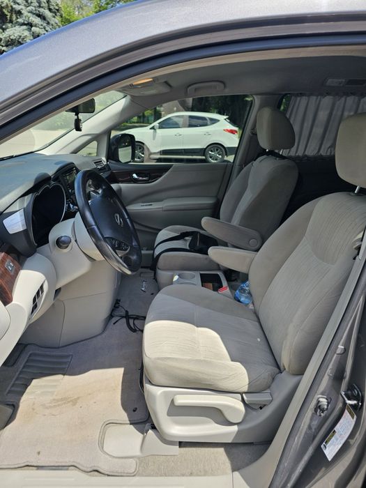 Продам Nissan Quest