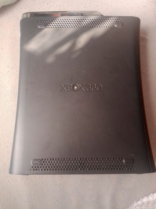Продам XBOX 360 с прошивкой 2.0