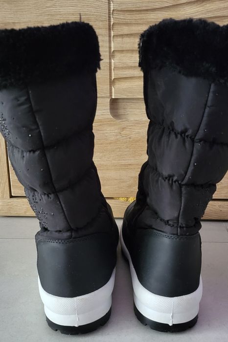 Czarne śniegowce buty zimowe kozaki 40 41