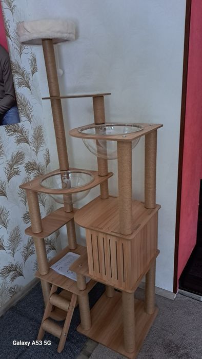 Продам нове велике  дерево для кота