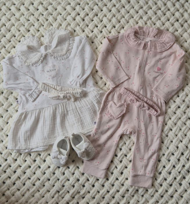 Одяг для дівчинки від Caramell 6-9 міс . Сукня та чоловічок/ромпер