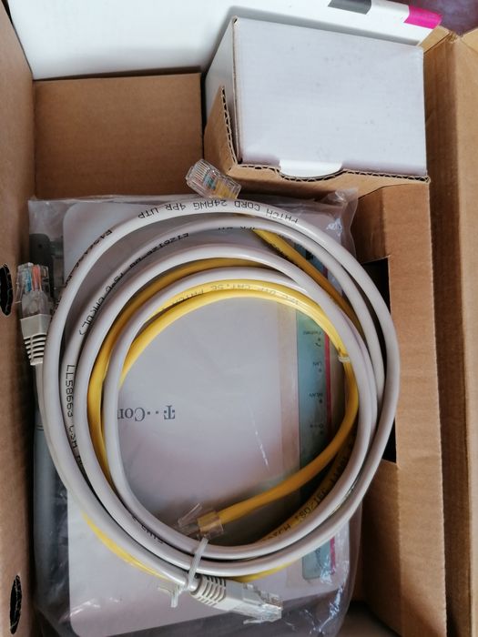 Роутер, інтернет, телефон, телебачення інше.