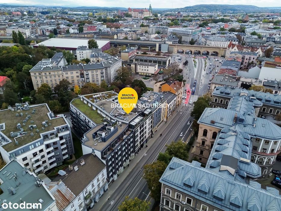 Duża witryna / główna ulica / Hala Targowa