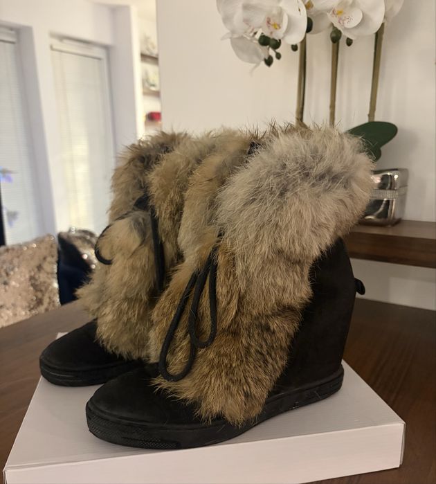 Oryginalne buty Booci z naturalnym futrem 36 okazja