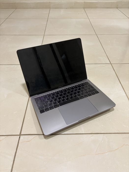 Ноутбук MacBook Pro 1708 на запчастини