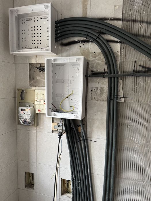 Eletricista/Soldador disponível aos fins de semana