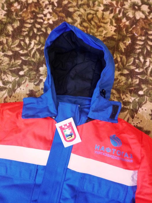 Утеплений костюм , бавовна  (куртка з капюшоном та напiвкомбiнезон).