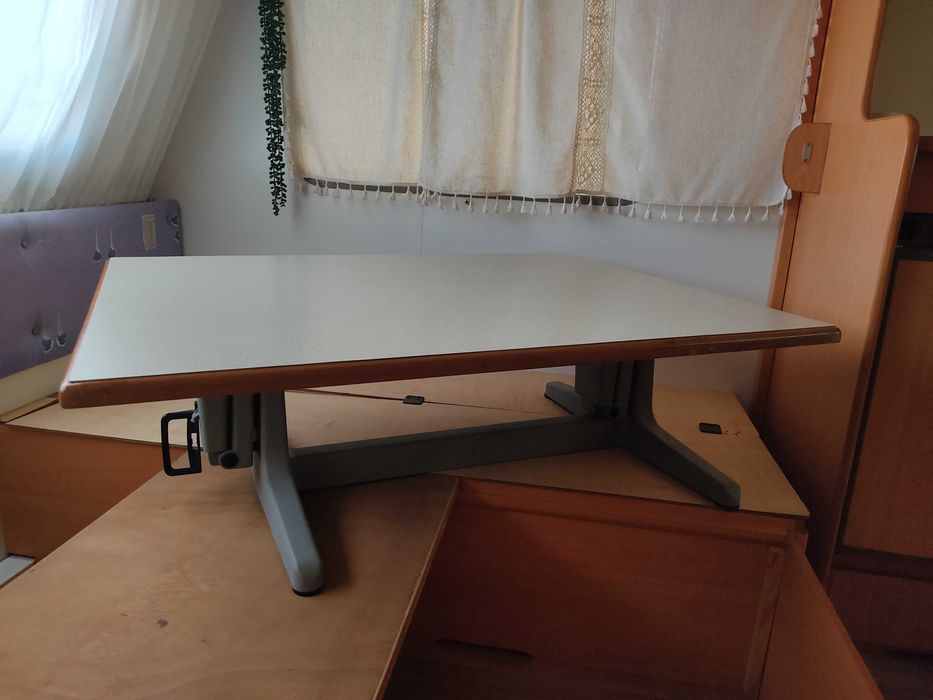 Mesa para caravana ou autocaravana