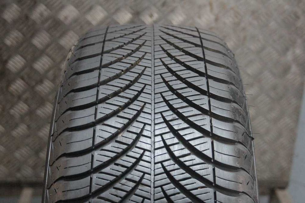 205/55/16 Goodyear Vector 4Seasons 205/55 R16 94V 2022r