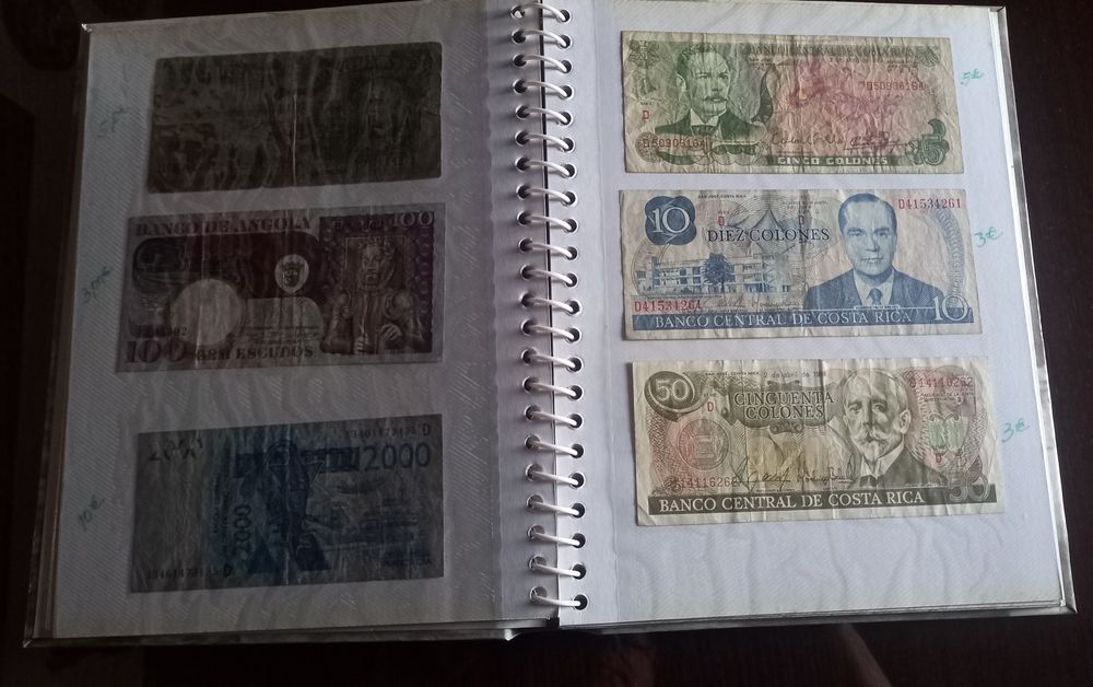 Coleção de Notas Nacionais e Internacionais