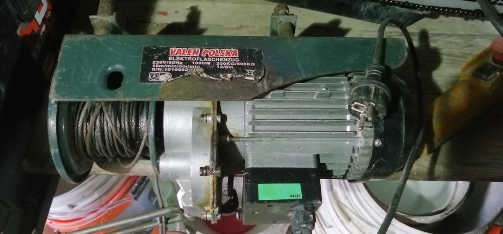 Wciągarka elektryczna 1000W, udźwig do 500kg