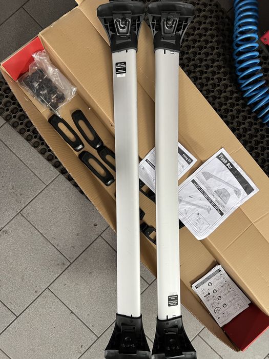 Belki dachowe Ford Smax MK2 YAKIMA Flushbar S7Y