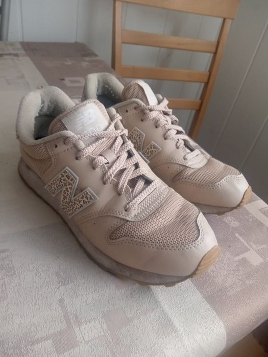 Buty sportowe damskie new balance 38 wkładki 24,5 cm