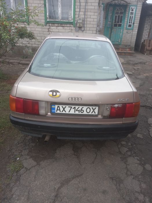 продам Ауді 80(бочька)