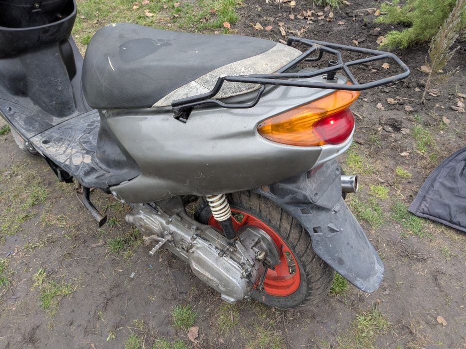 Скутер Yamaha Axis