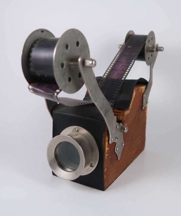 Réplica artesanal decorativa de câmara cinematográfica antiga