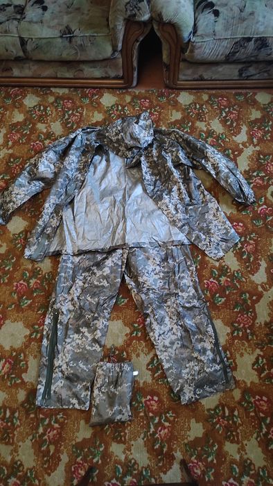 Дощовий костюм піксель