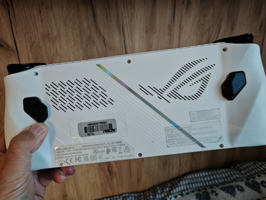 Asus rog ally Z1 16gb 512