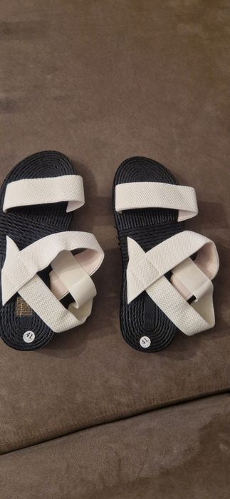 Klapki damskie letnie