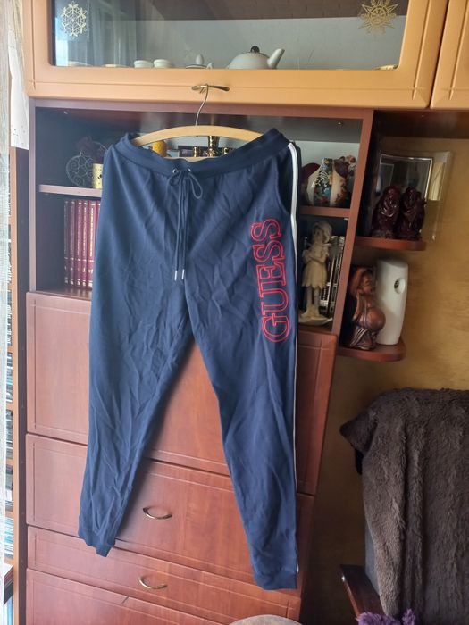 Guess spodnie dresowe damskie L
