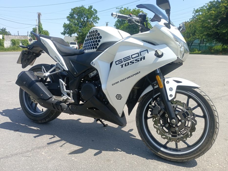 Продам Геон тосса 250