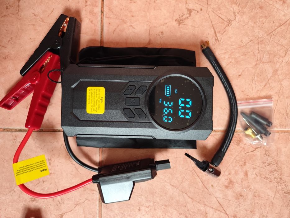 Потужний Бустер Ждампстартер з компресором  є самовивіз  Київ