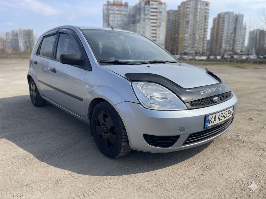 Ford Fiesta 2005 рік 1.3 бенз
